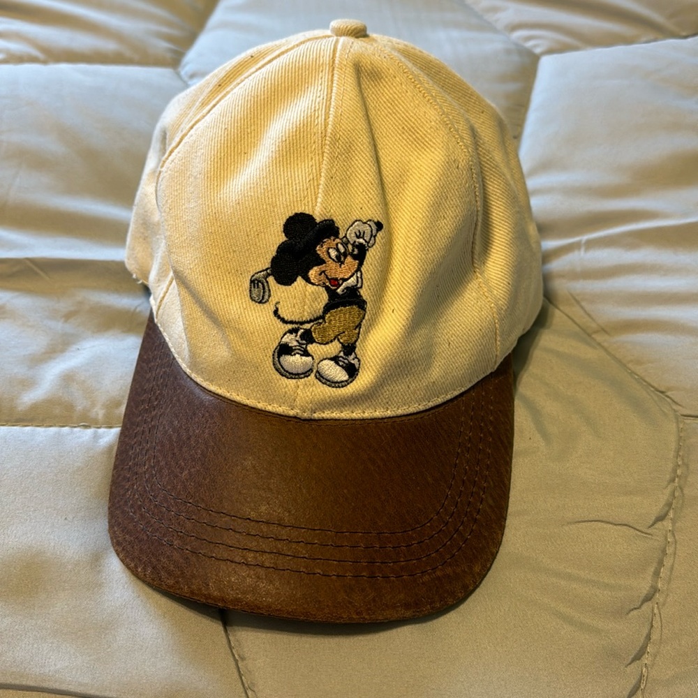 “Mickey Mouse Golfing” baseball, cap.